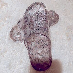 Children sandals like new!!